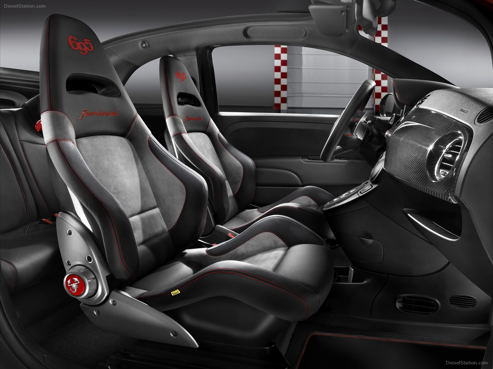 Abarth 695 Scorpione 2014